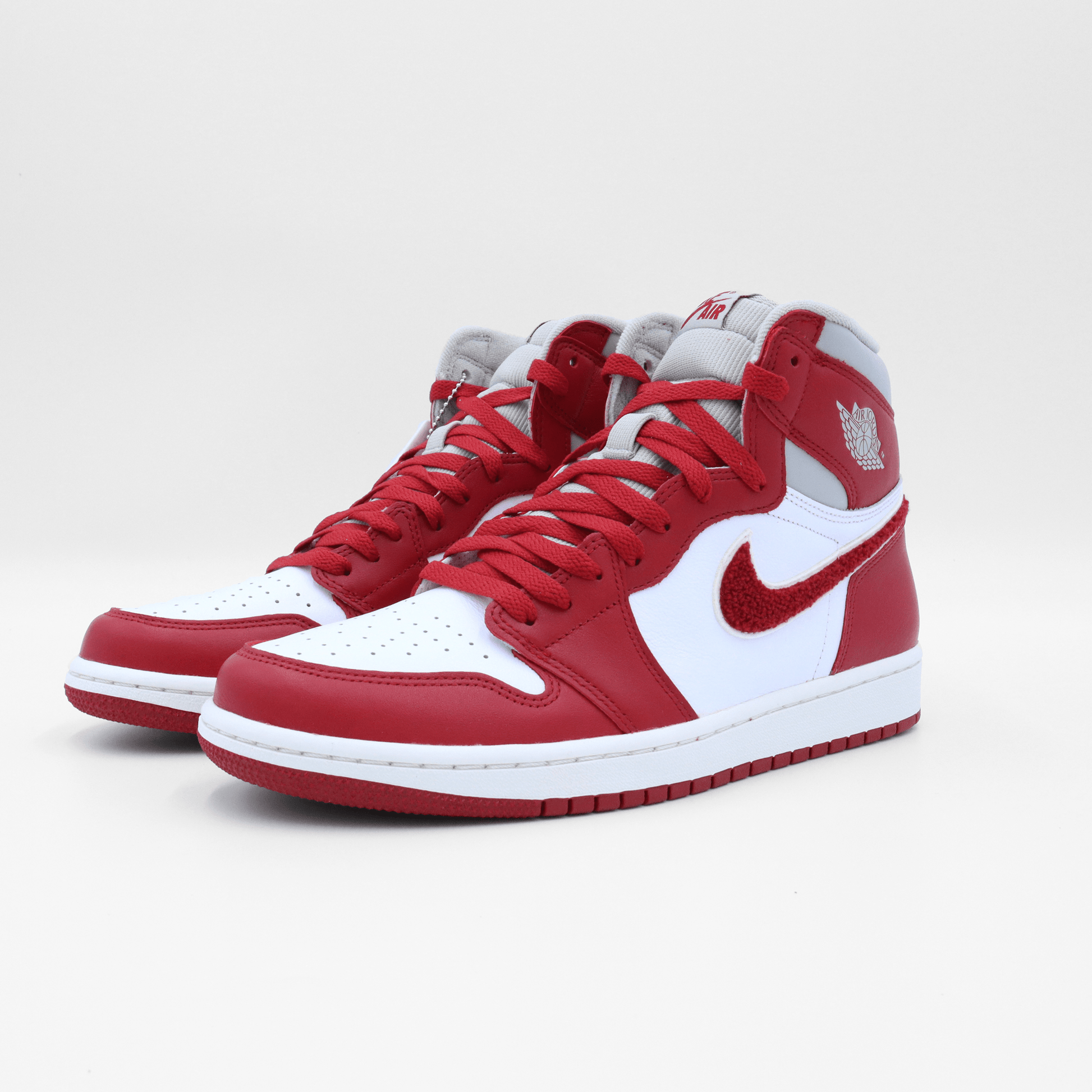 Air Jordan 1 Retro High OG Varsity Red (W) - Spotlightz